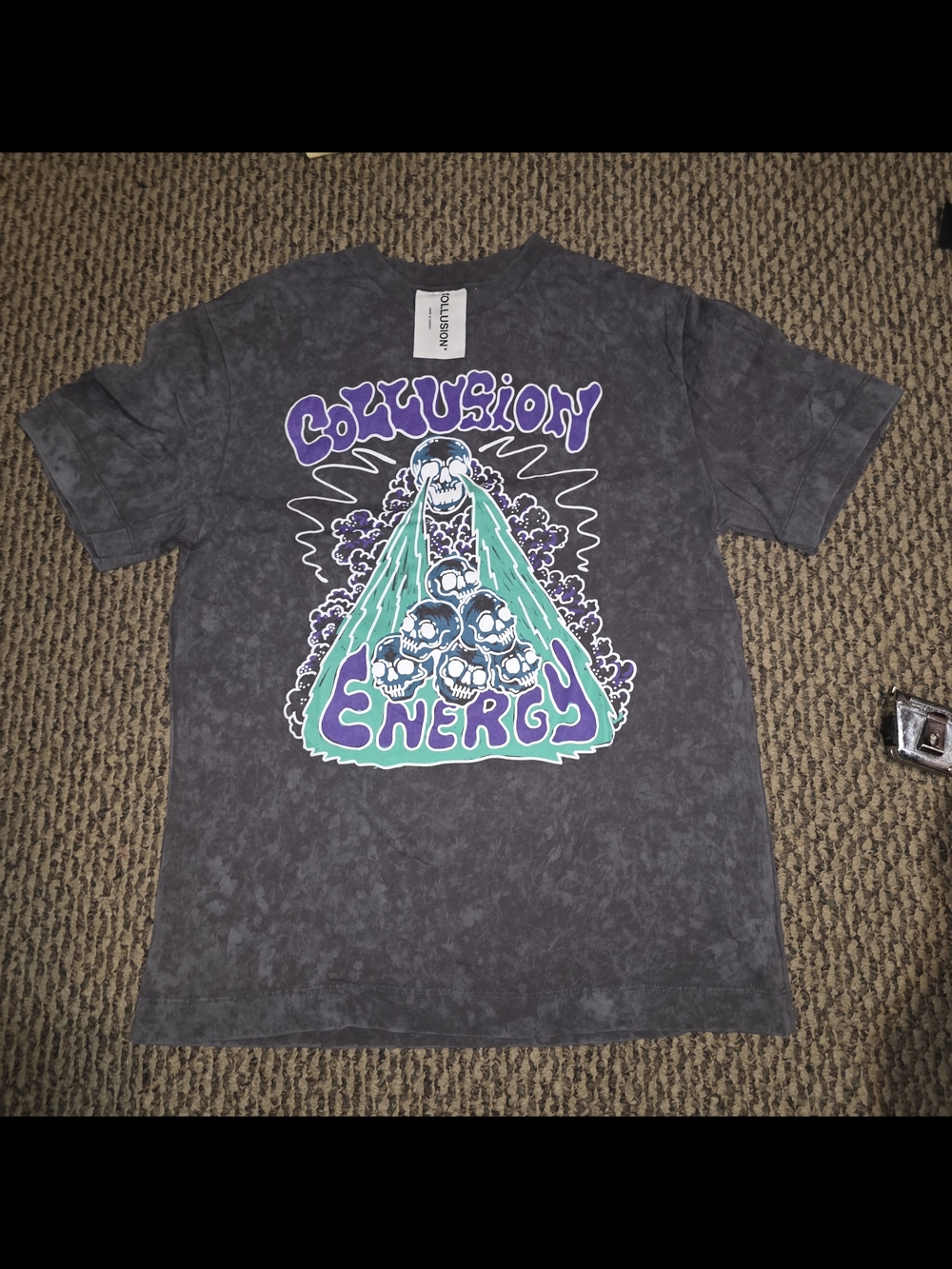 Collution 'Energy' Graphic Tee in Washed Black
